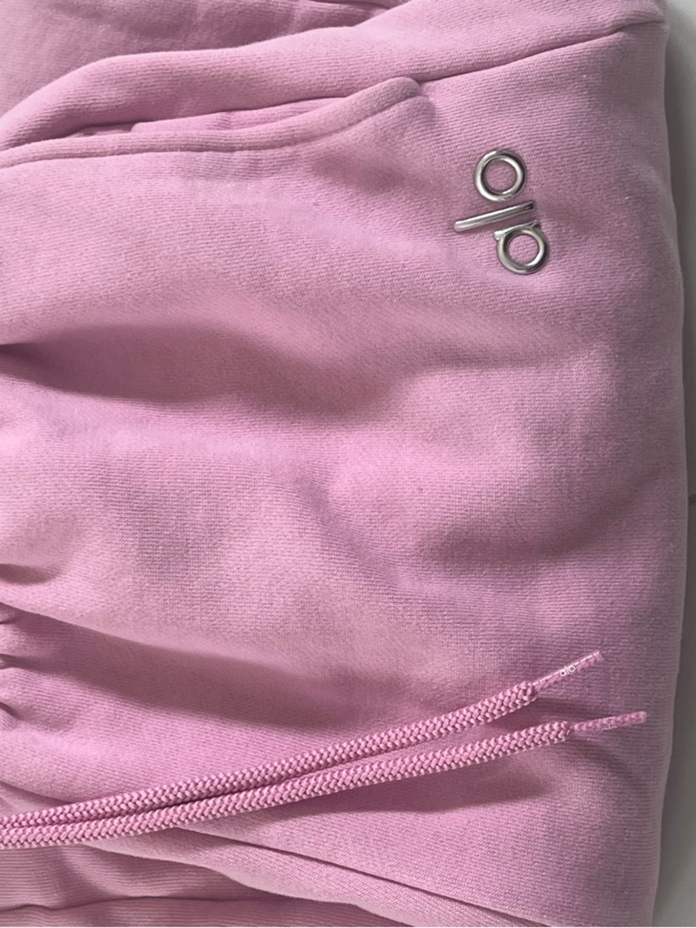 Alo yoga sweat set in candy heart pink - Picture 2 of 5
